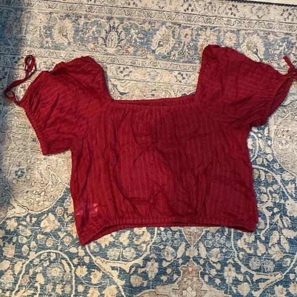 Women’s Express Top Size large​ - Picture 4 of 5